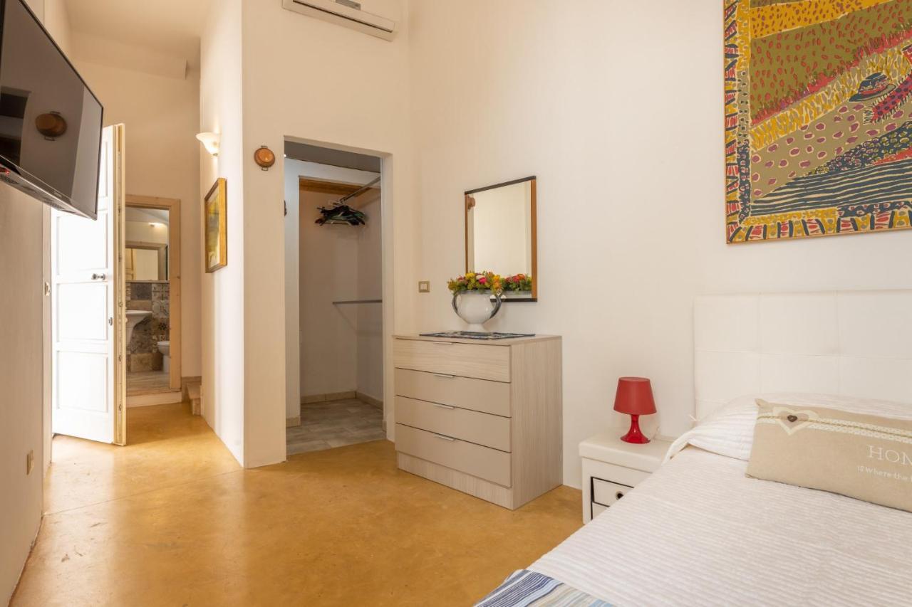 Dimora Il Castello Lägenhet Racale Exteriör bild